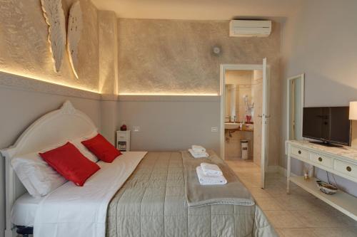 Leone X Guest House