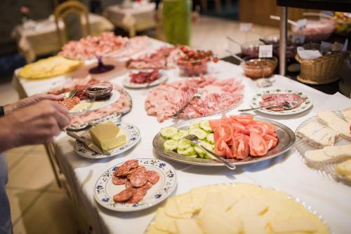 Φαγητό σε αυτό το ξενοδοχείο ή κάπου εκεί κοντά