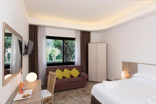 Gallery image of Hotel Boomerang Roma in La Massimina-Casal Lumbroso