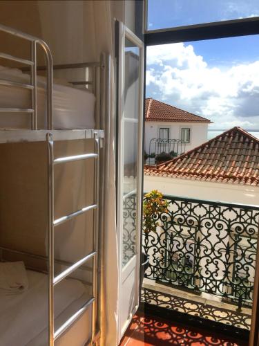 Alfama Patio Apartments