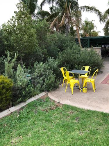 Κήπος έξω από το Port Pirie Accommodation and Apartments