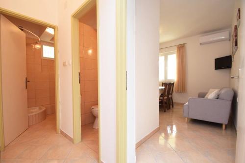 Μια τηλεόραση ή/και κέντρο ψυχαγωγίας στο Apartment Duda