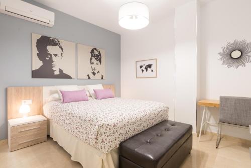 Posteľ alebo postele v izbe v ubytovaní Homemalaga Álamos Luxury