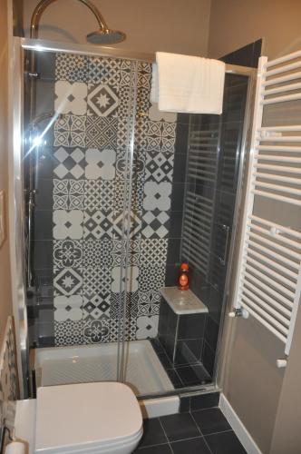 Bilik mandi di Jennys place