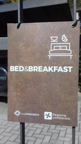B&B SARIに飾ってある許可証、賞状、看板またはその他の書類