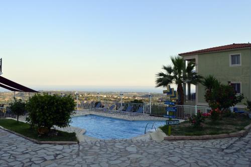 Poolen vid eller i närheten av Ionian Balcony