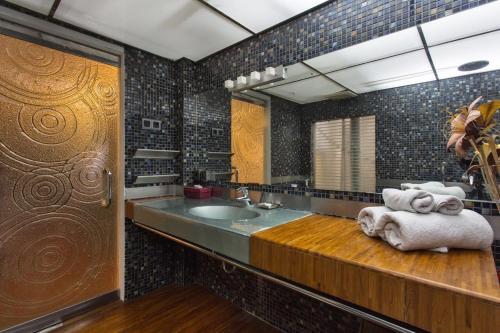 Kupaonica u objektu Sejuk Suites