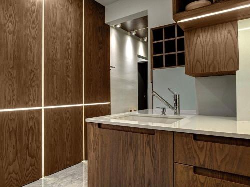 Kuchyň nebo kuchyňský kout v ubytování Apartment Rotonda