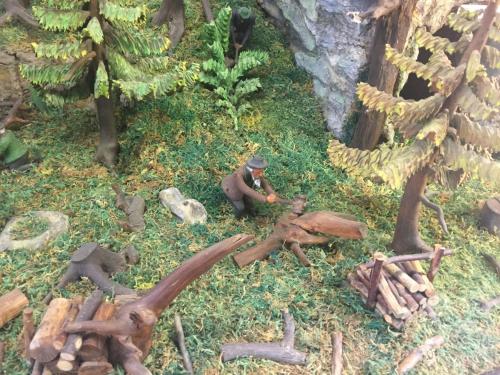 a group of toy animals on the ground with bananas at Hotel BB Bahnhof Bertsdorf in Olbersdorf
