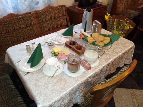 Jídlo v penzionu nebo okolí