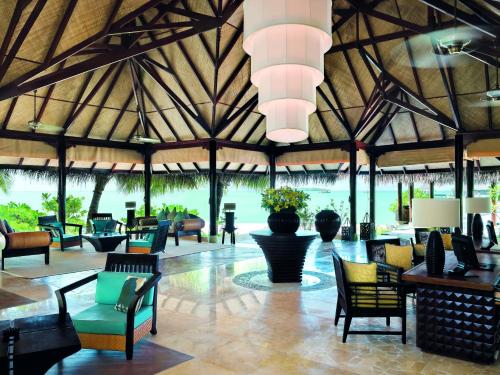 Restauracja lub miejsce do jedzenia w obiekcie Taj Exotica Resort & Spa
