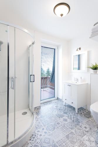 Un baño de NA KRÁSNÉ VYHLÍDCE