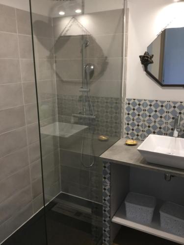Ένα μπάνιο στο Gîte Chez Les Brocs
