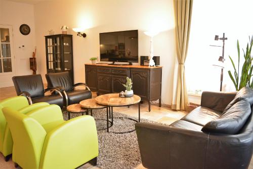 Posezení v ubytování DAC50 Luxurious apartment Domburg