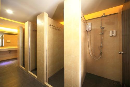 Koupelna v ubytování Tuk Tuk Hostel