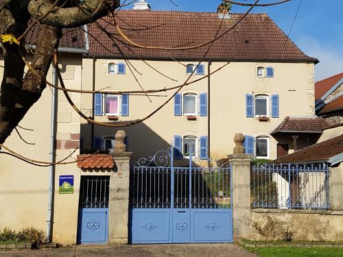 Gallery image of La Grange Des Roches Roses in Anchenoncourt-et-Chazel