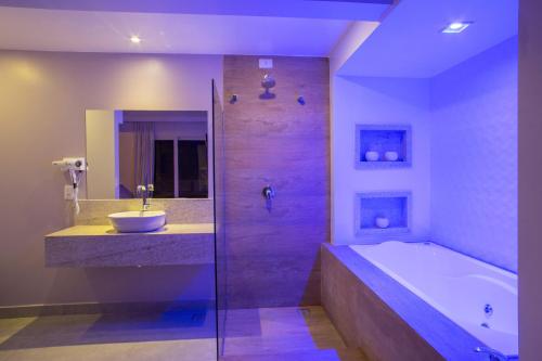Kylpyhuone majoituspaikassa Pousada Renda do Mar