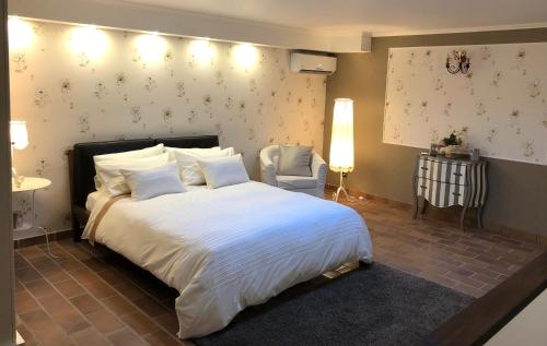 Postel nebo postele na pokoji v ubytování Villa Papardo