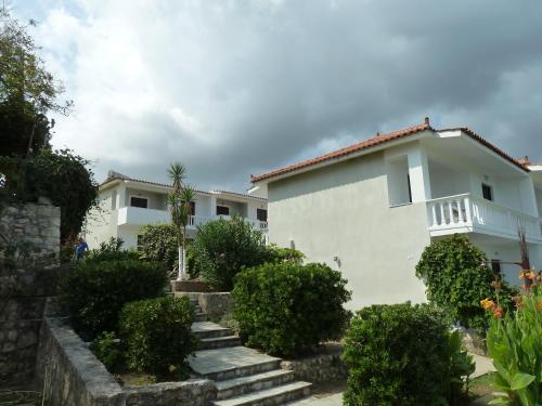 Gallery image of Diomare Villas in Kipseli