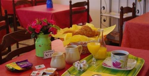 Jídlo v hotelu nebo okolí