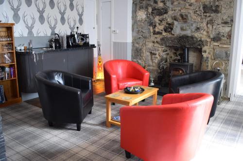 Gallery image of The Tables Guest House in Dunvegan