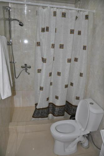 Un baño de Armenia VanSevan Hotel