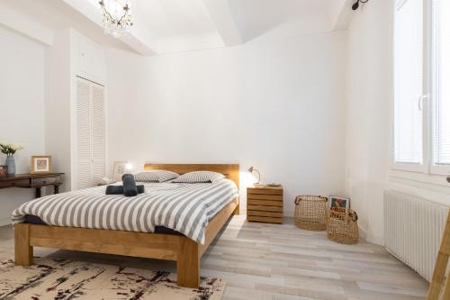 PREF 2 · F4 - VASTE ET BOURGEOIS ,3 CHAMBRES, ASCENSEUR, VX-NICE