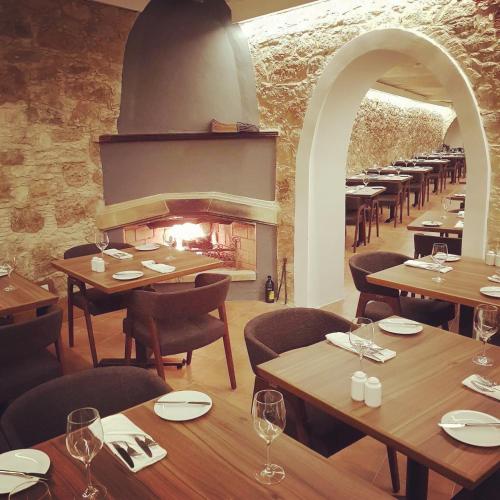 Gallery image of The Bunch Of Grapes Inn in Pissouri