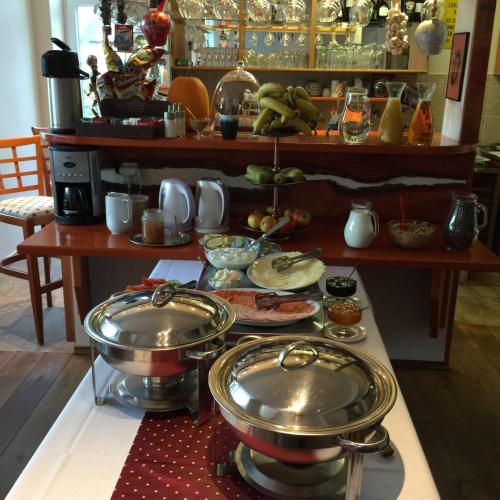 Jídlo v hotelu nebo okolí