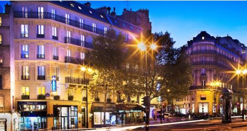 Hotel Plaza Elysées