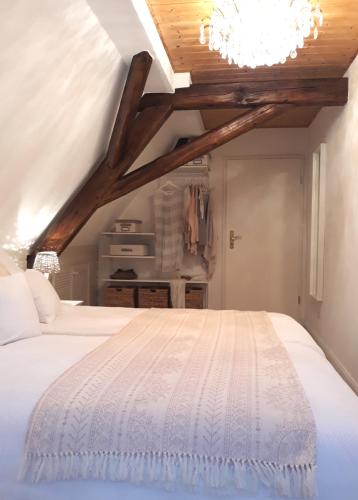 Ένα ή περισσότερα κρεβάτια σε δωμάτιο στο Ferienhaus Rosenhof