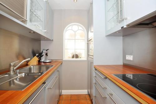 Nhà bếp/bếp nhỏ tại Ferienwohnung Sönshörn