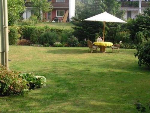 En have udenfor Haus Antje