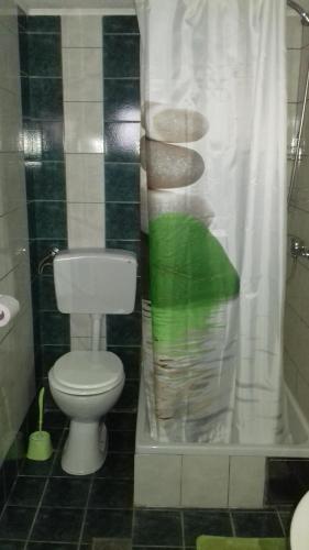 Ένα μπάνιο στο Studio apartmani "Štimac"