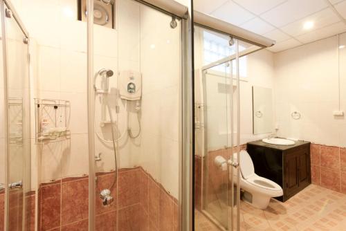 Ένα μπάνιο στο Excellency Apartment