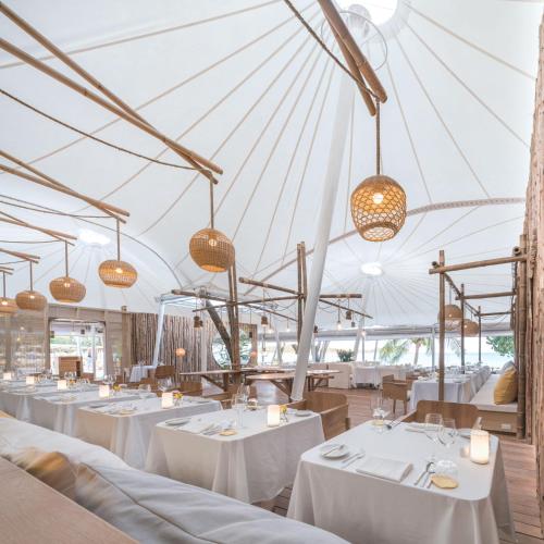 Restaurace v ubytování SALA Samui Chaweng Beach Resort