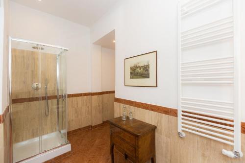 Prestigious Apartment via Barberini 욕실