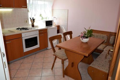 Gallery image of Family Apartment Andrea close to beach in Rab