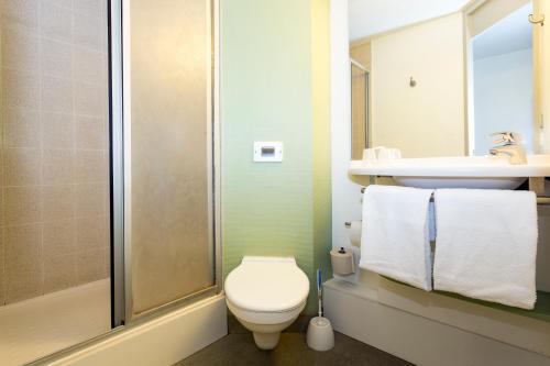 Koupelna v ubytování ibis budget Quimper