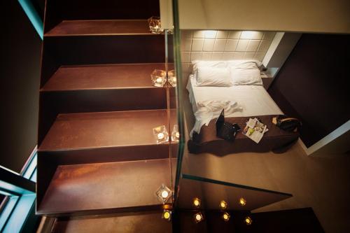 an overhead view of a small room with a bed at Gran Paradiso Hotel Spa in San Giovanni Rotondo