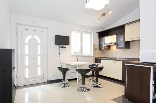 Gallery image of Apartmani Mlinar in Gornji Karin