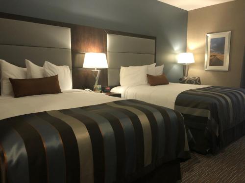Cama o camas de una habitación en Wingate by Wyndham Kamloops