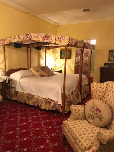 Säng eller sängar i ett rum på 1896 House Country Inn - Barnside Inn