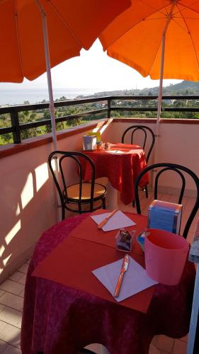 Un balcón o terraza de Hotel Il Vulcano