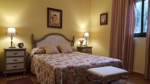 מיטה או מיטות בחדר ב-Chalet Roche - Pilahito