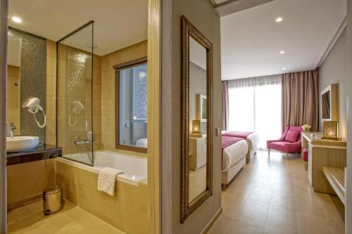 Koupelna v ubytování Be Live Collection Marrakech Adults Only All inclusive