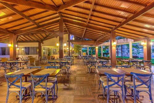 ห้องอาหารหรือที่รับประทานอาหารของ Hotel Aldeia da Praia