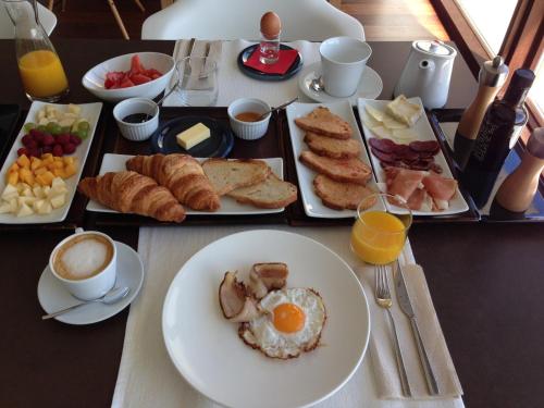 Jídlo v hotelu nebo okolí