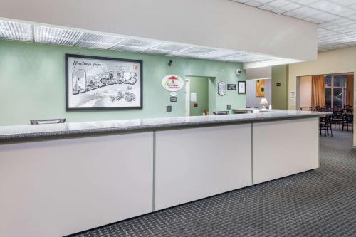 Super 8 by Wyndham Hope – Photos 3