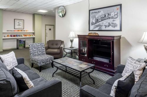 Super 8 by Wyndham Hope – Photos 4